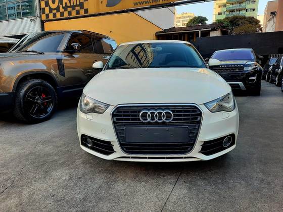 AUDI A1 1.4 TFSI ATTRACTION 16V 122CV GASOLINA 2P AUTOMÁTICO